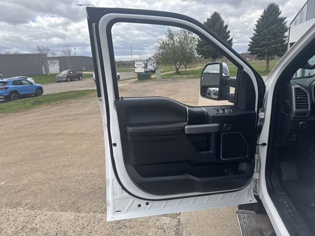 2020 White Metallic Ford F-150 Platinum 4X4 Truck