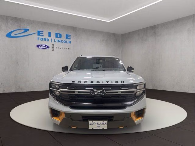 2026 Glacier Gray Met Tri-Coat Ford Expedition Tremor 4X4 SUV