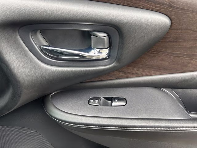 2019 Magnetic Black Pearl Nissan Murano Platinum AWD SUV