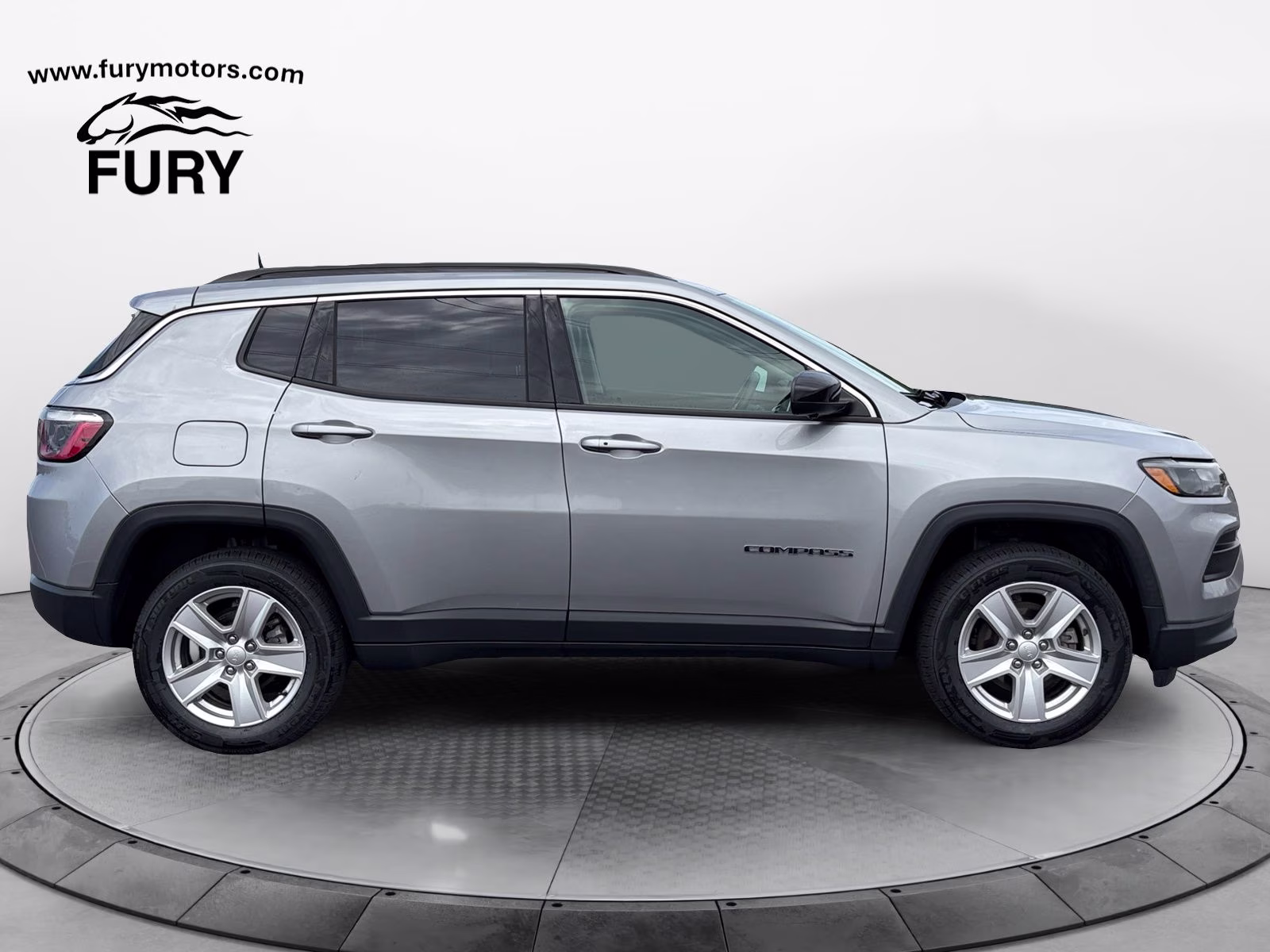2022 Billet Silver Metallic Clearcoat Jeep Compass Latitude 4X4 SUV