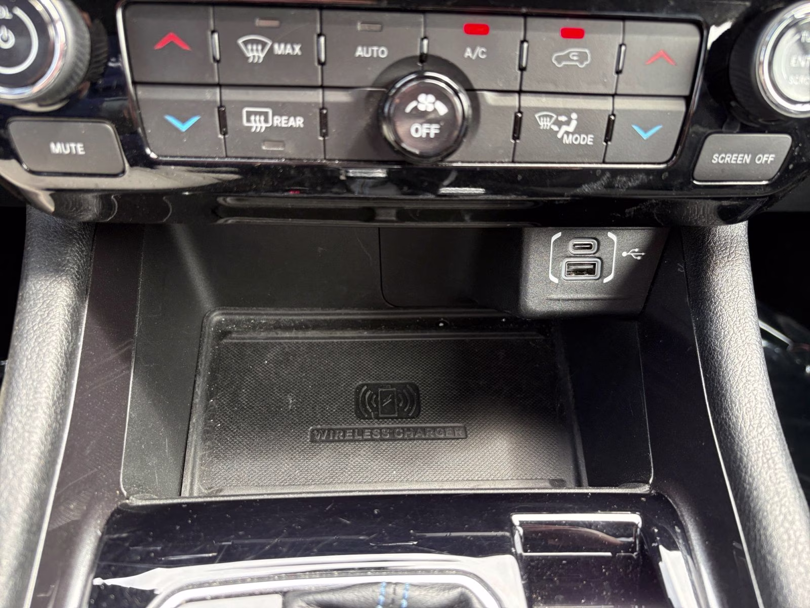 2022 Billet Silver Metallic Clearcoat Jeep Compass Latitude 4X4 SUV