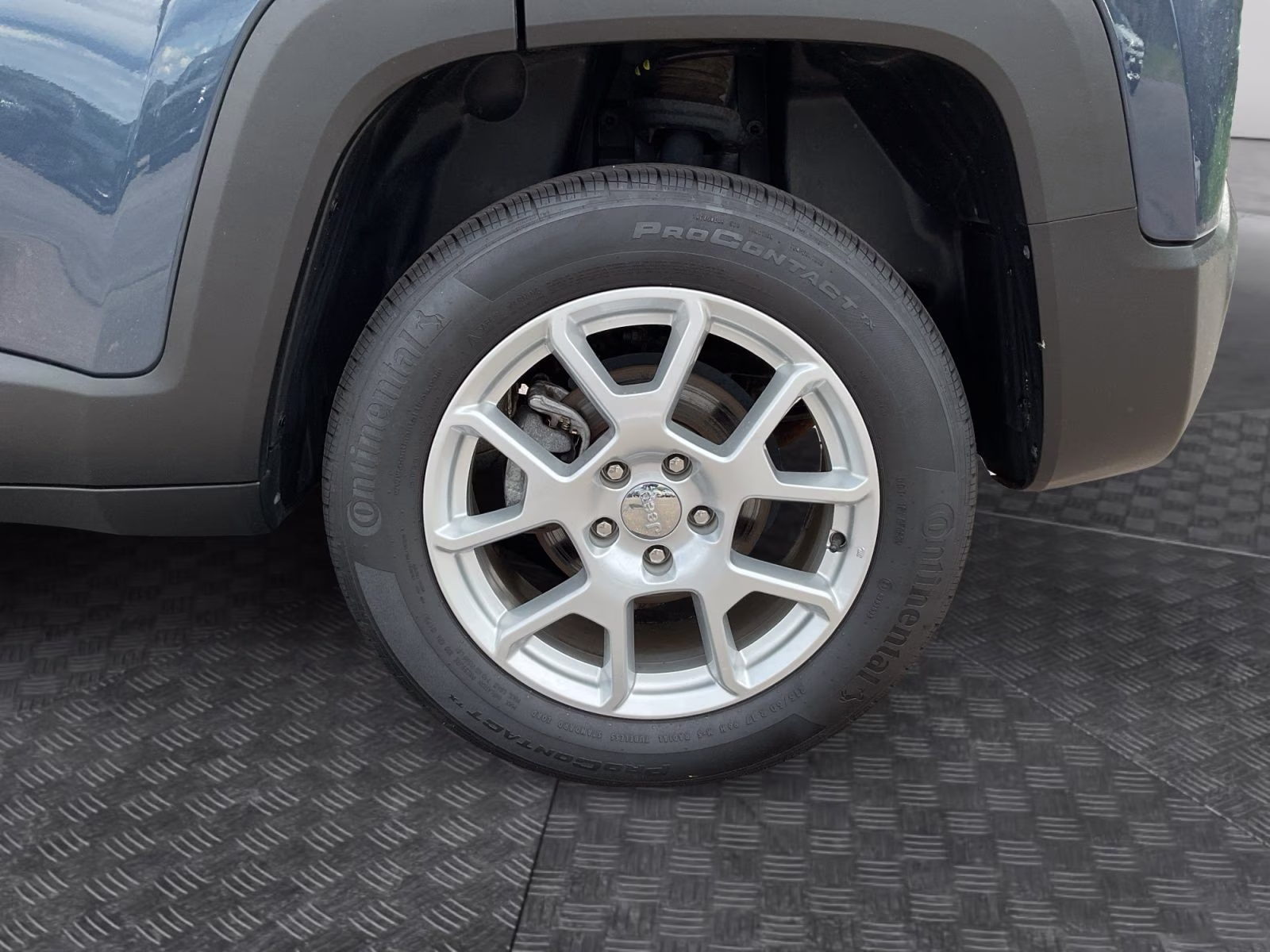2023 Slate Blue Pearlcoat Jeep Renegade Latitude 4X4 SUV