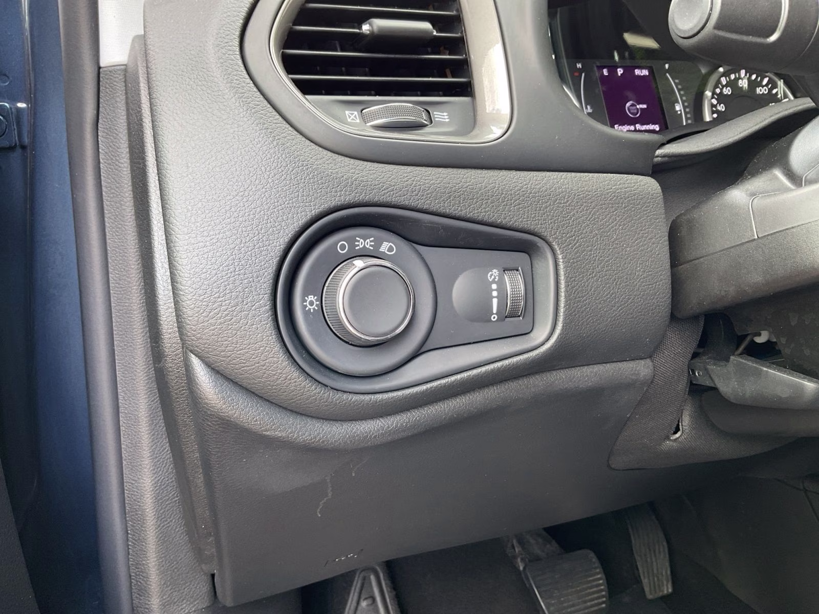 2023 Slate Blue Pearlcoat Jeep Renegade Latitude 4X4 SUV
