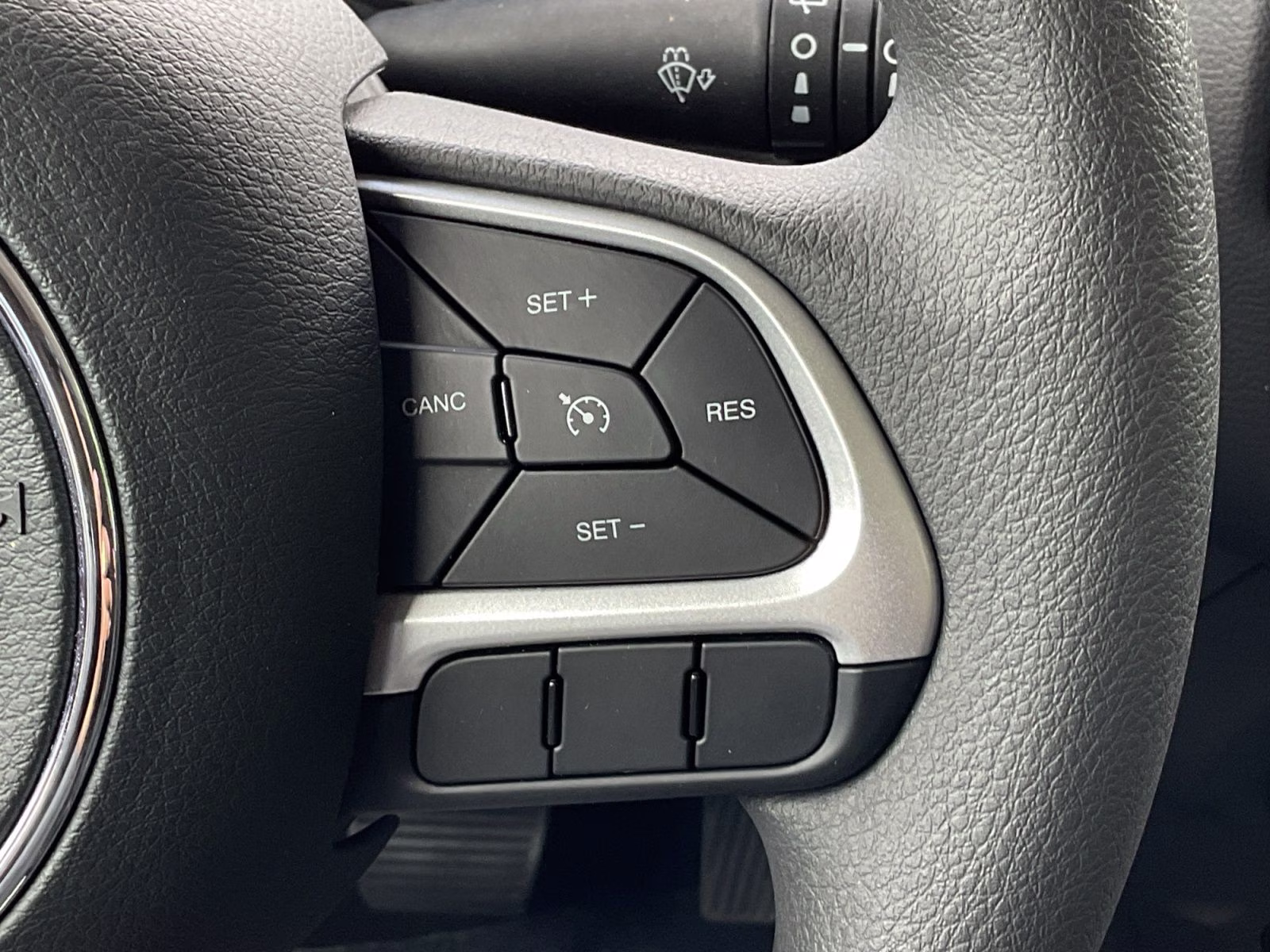 2023 Slate Blue Pearlcoat Jeep Renegade Latitude 4X4 SUV