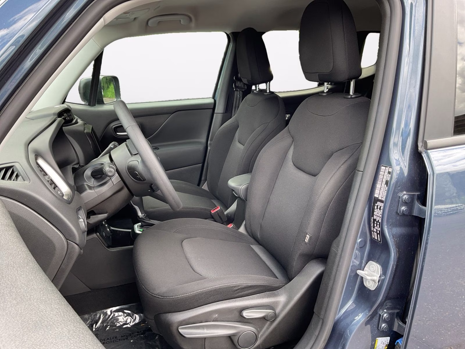 2023 Slate Blue Pearlcoat Jeep Renegade Latitude 4X4 SUV