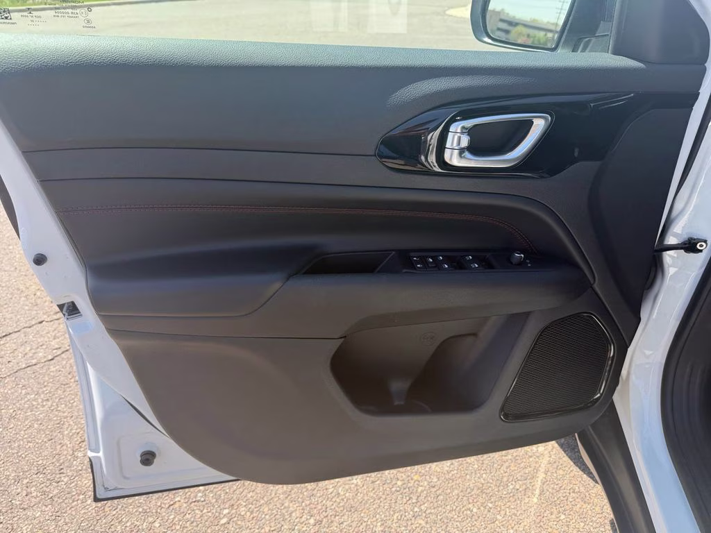 2022 Bright White Clearcoat Jeep Compass Trailhawk w/Adaptive Cruise & Blind Spot & Cross P 4X4 SUV