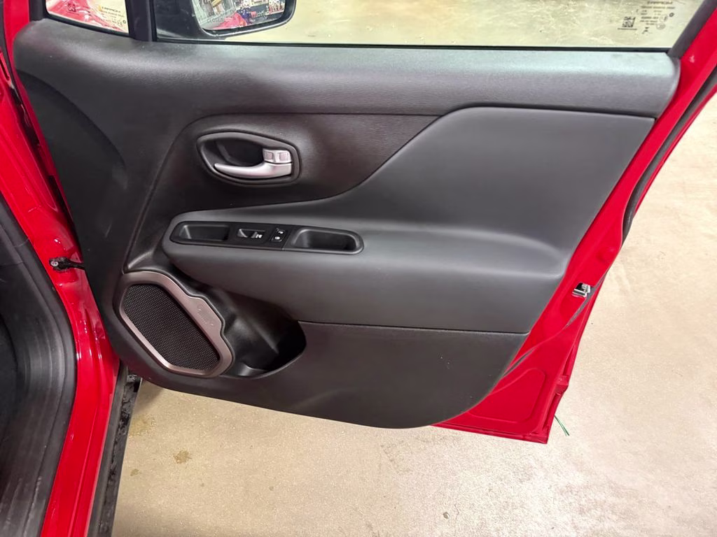 2023 Colorado Red Clearcoat Jeep Renegade Latitude w/Preferred Pkg 4X4 SUV