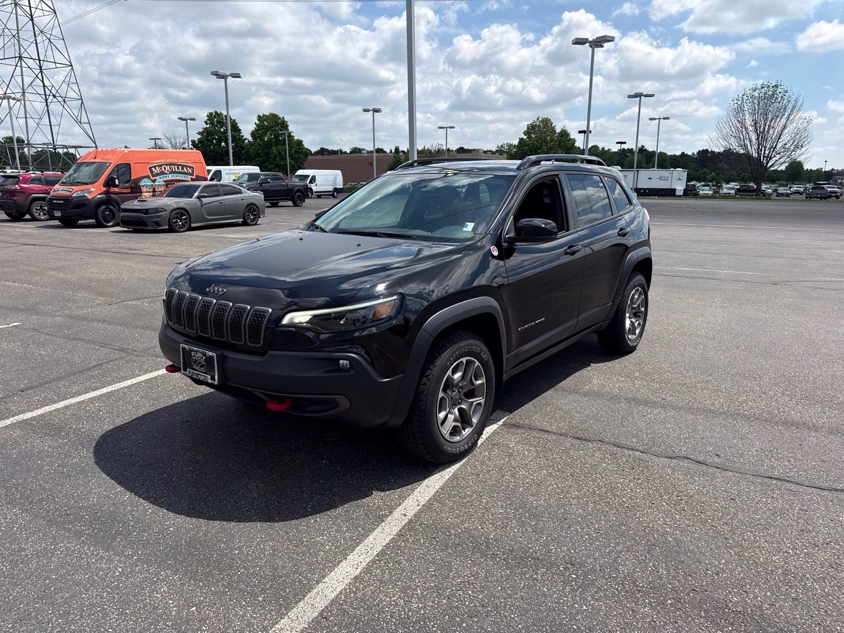2022 Diamond Black Crystal Pearlcoat Jeep Cherokee Trailhawk 4X4 SUV