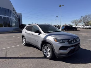 2022 Billet Silver Metallic Clearcoat Jeep Compass Latitude 4X4 SUV