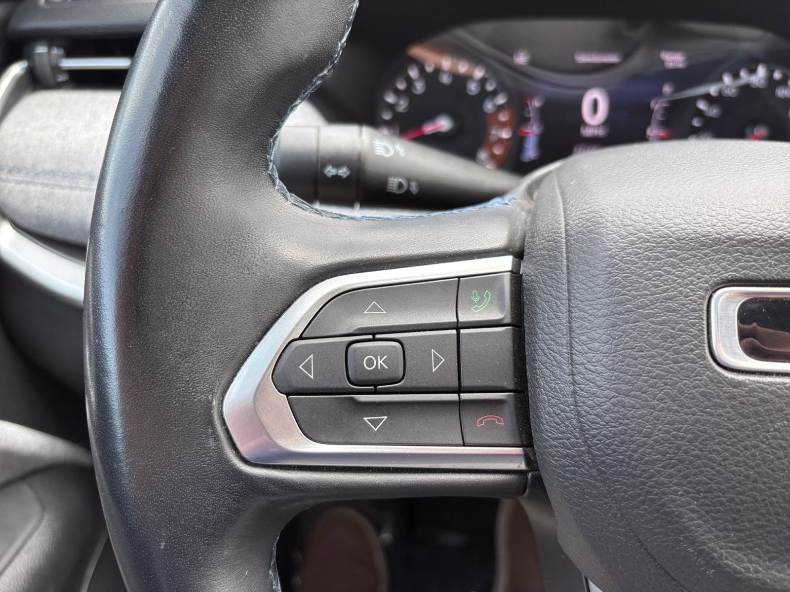2022 Billet Silver Metallic Clearcoat Jeep Compass Latitude 4X4 SUV
