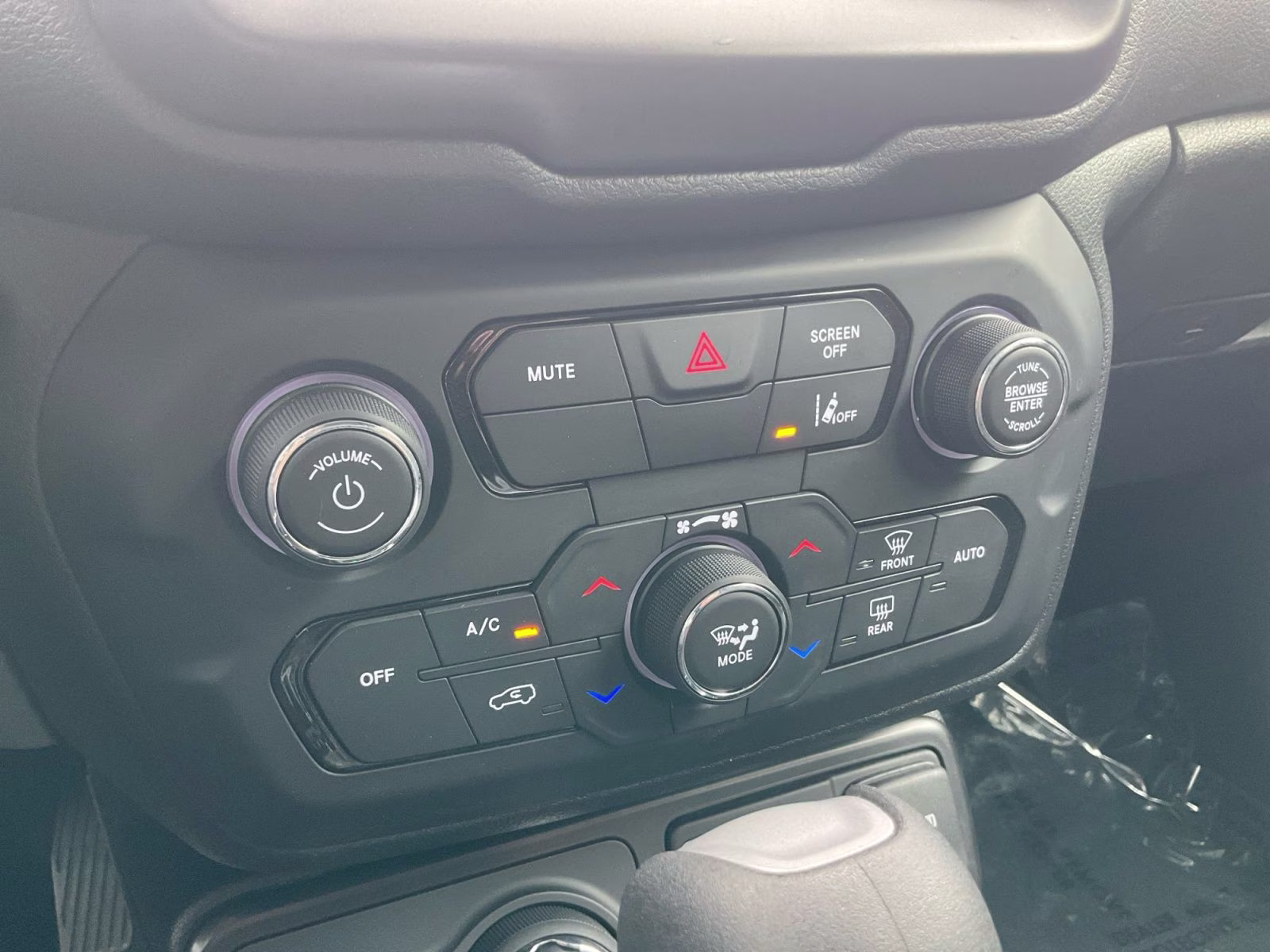 2023 Slate Blue Pearlcoat Jeep Renegade Latitude 4X4 SUV