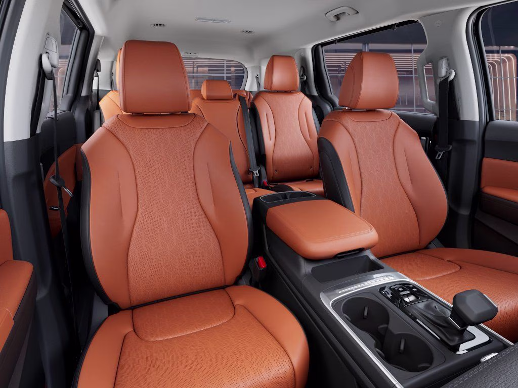 2026 Aurora Black Kia Carnival EX FWD Van