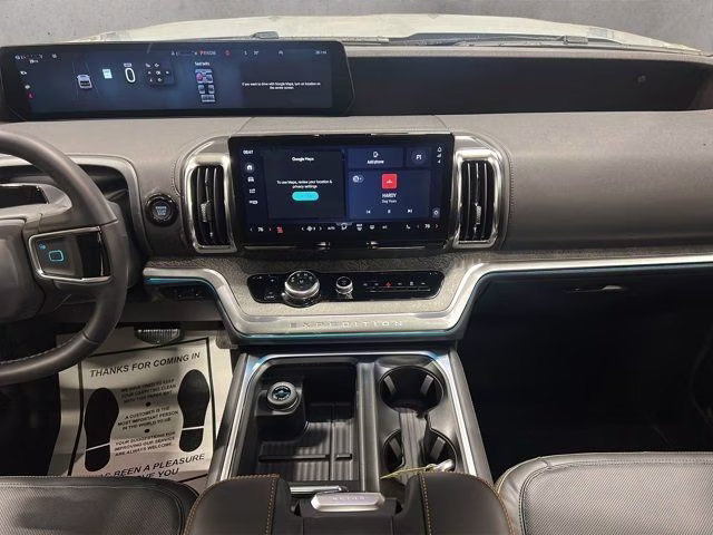 2026 Glacier Gray Met Tri-Coat Ford Expedition Tremor 4X4 SUV