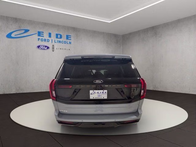 2026 Glacier Gray Met Tri-Coat Ford Expedition Tremor 4X4 SUV
