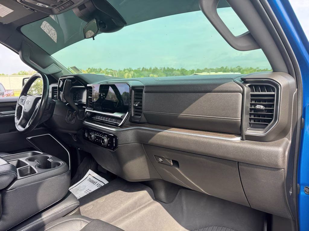 2022 Glacier Blue Metallic Chevrolet Silverado 1500 RST 4X4 Truck