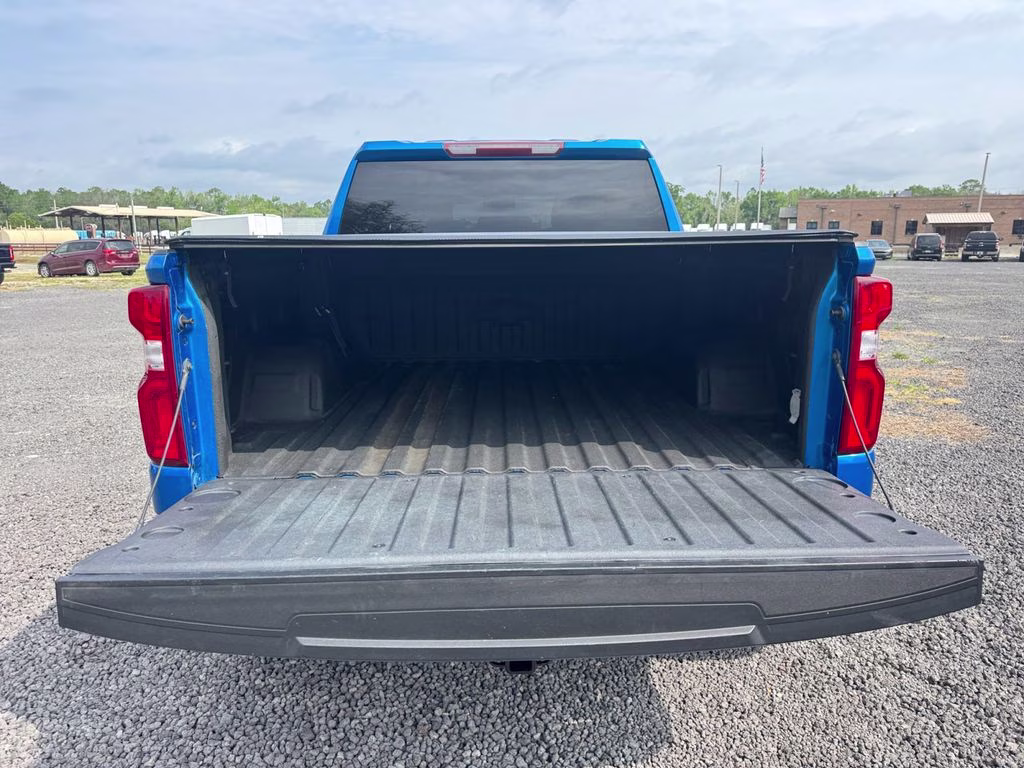 2022 Glacier Blue Metallic Chevrolet Silverado 1500 RST 4X4 Truck