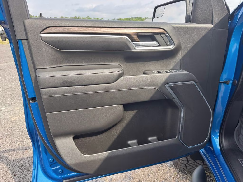 2022 Glacier Blue Metallic Chevrolet Silverado 1500 RST 4X4 Truck