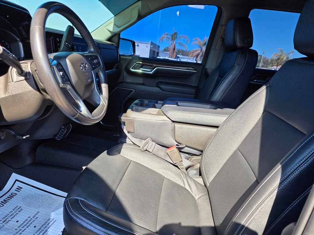 2022 Glacier Blue Metallic Chevrolet Silverado 1500 RST 4X4 Truck