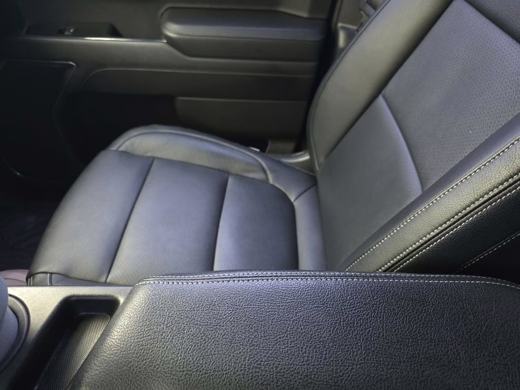 2022 Glacier Blue Metallic Chevrolet Silverado 1500 RST 4X4 Truck