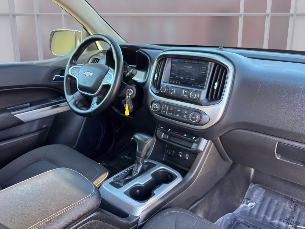 2021 Summit White Chevrolet Colorado LT 4X4 Truck