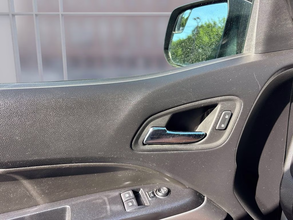 2021 Summit White Chevrolet Colorado LT 4X4 Truck