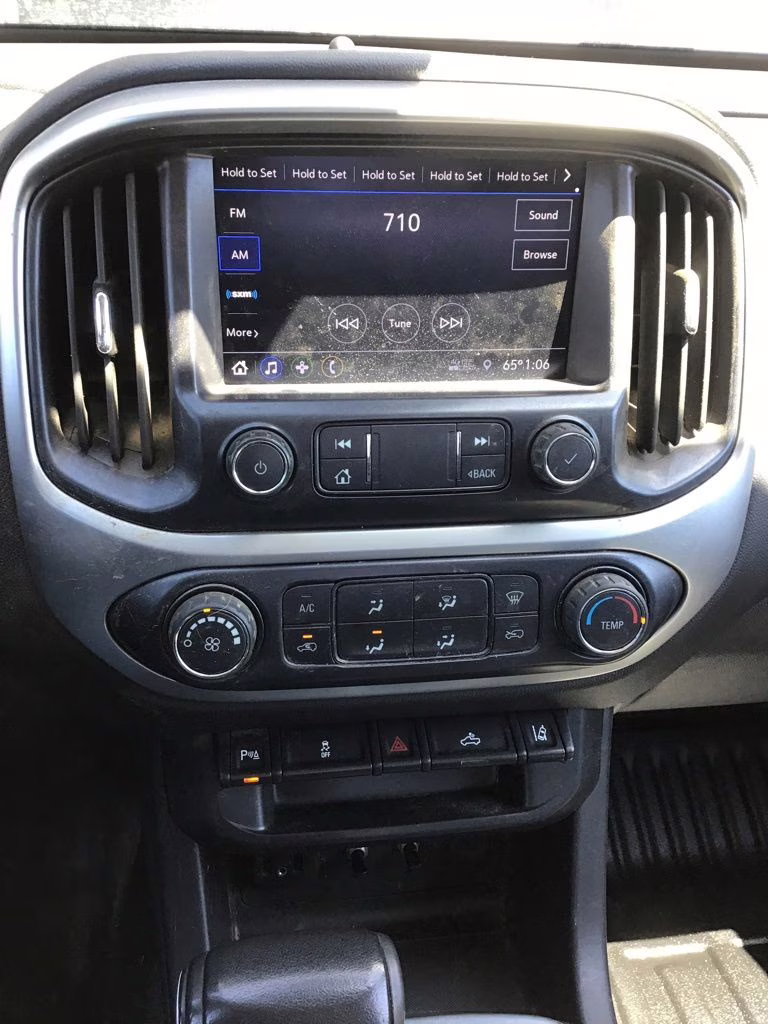 2021 Summit White Chevrolet Colorado LT 4X4 Truck