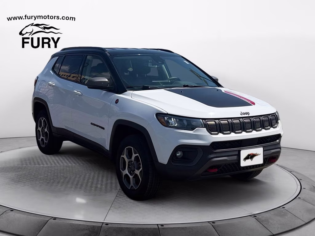 2022 Bright White Clearcoat Jeep Compass Trailhawk w/Adaptive Cruise & Blind Spot & Cross P 4X4 SUV