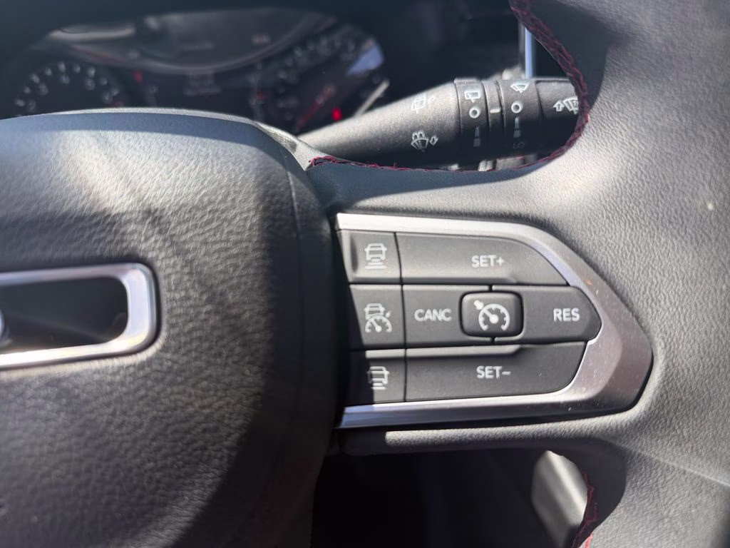 2022 Bright White Clearcoat Jeep Compass Trailhawk w/Adaptive Cruise & Blind Spot & Cross P 4X4 SUV