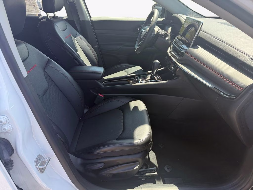 2022 Bright White Clearcoat Jeep Compass Trailhawk w/Adaptive Cruise & Blind Spot & Cross P 4X4 SUV