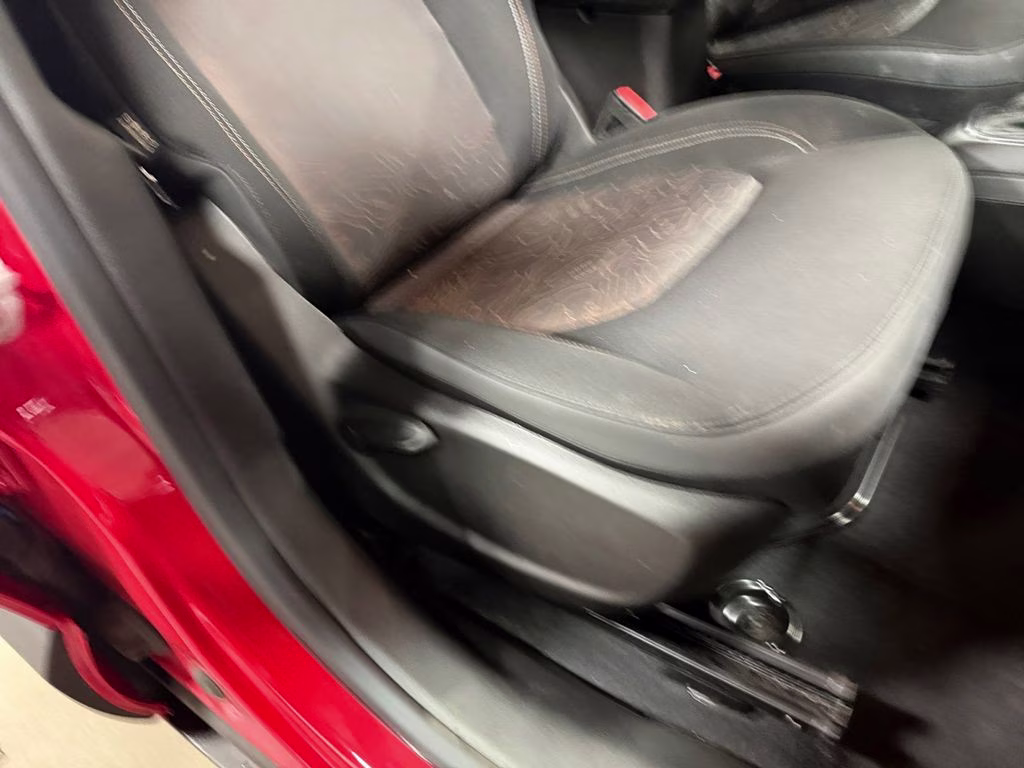 2023 Colorado Red Clearcoat Jeep Renegade Latitude w/Preferred Pkg 4X4 SUV