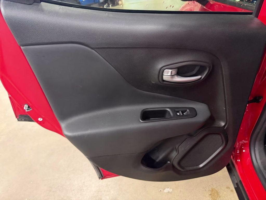 2023 Colorado Red Clearcoat Jeep Renegade Latitude w/Preferred Pkg 4X4 SUV