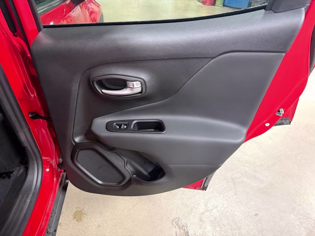 2023 Colorado Red Clearcoat Jeep Renegade Latitude w/Preferred Pkg 4X4 SUV