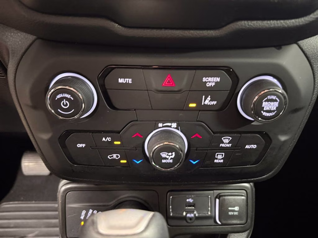 2023 Colorado Red Clearcoat Jeep Renegade Latitude w/Preferred Pkg 4X4 SUV