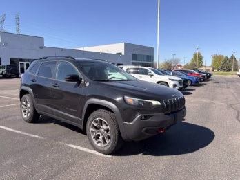 2022 Diamond Black Crystal Pearlcoat Jeep Cherokee Trailhawk 4X4 SUV