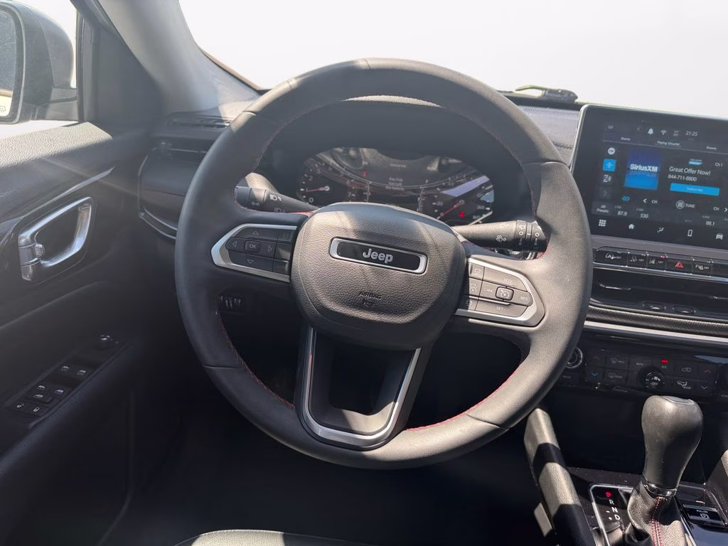 2022 Bright White Clearcoat Jeep Compass Trailhawk w/Adaptive Cruise & Blind Spot & Cross P 4X4 SUV