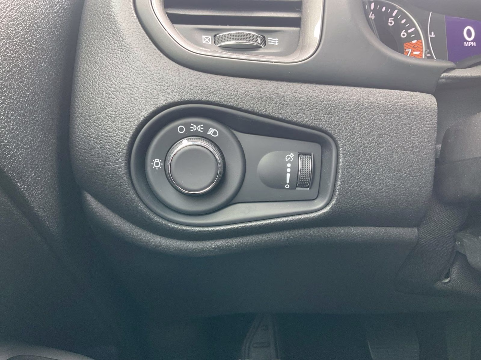 2023 Slate Blue Pearlcoat Jeep Renegade Latitude 4X4 SUV