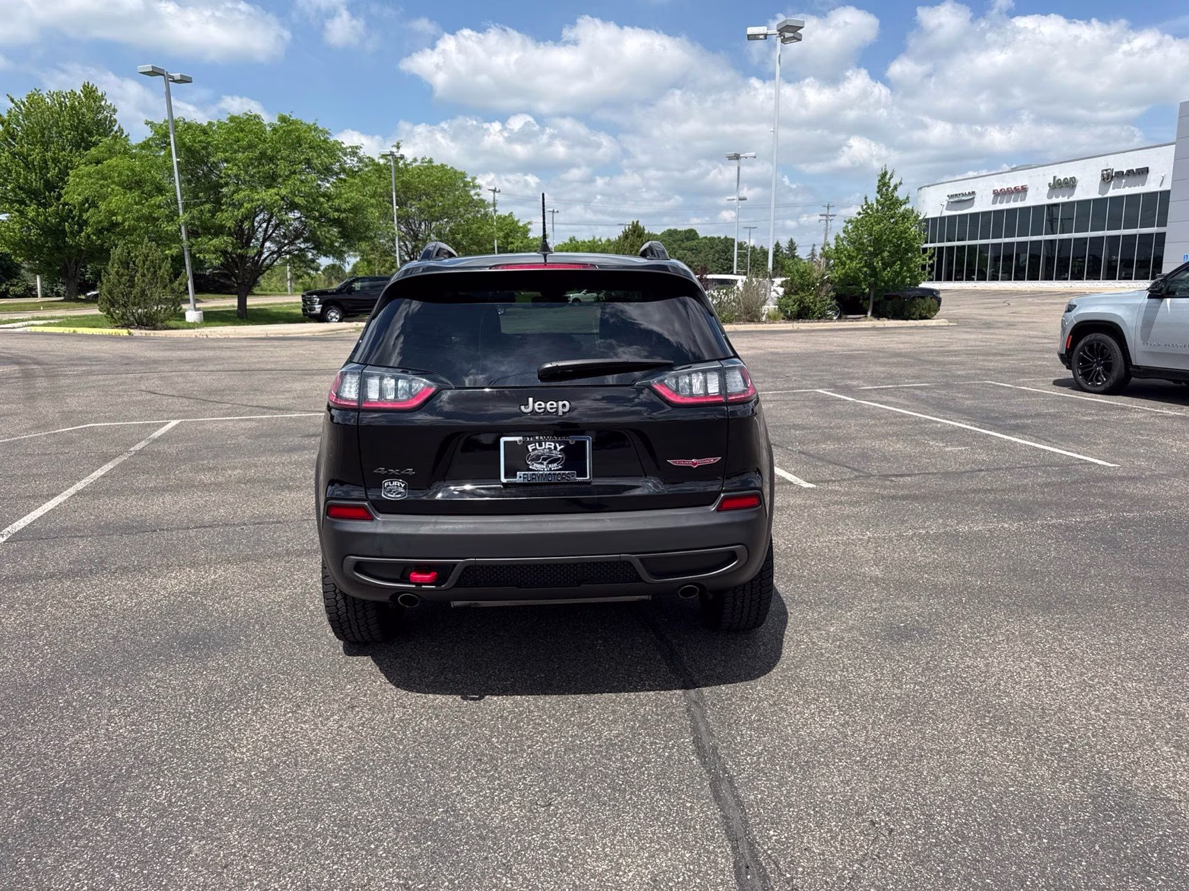 2022 Diamond Black Crystal Pearlcoat Jeep Cherokee Trailhawk 4X4 SUV