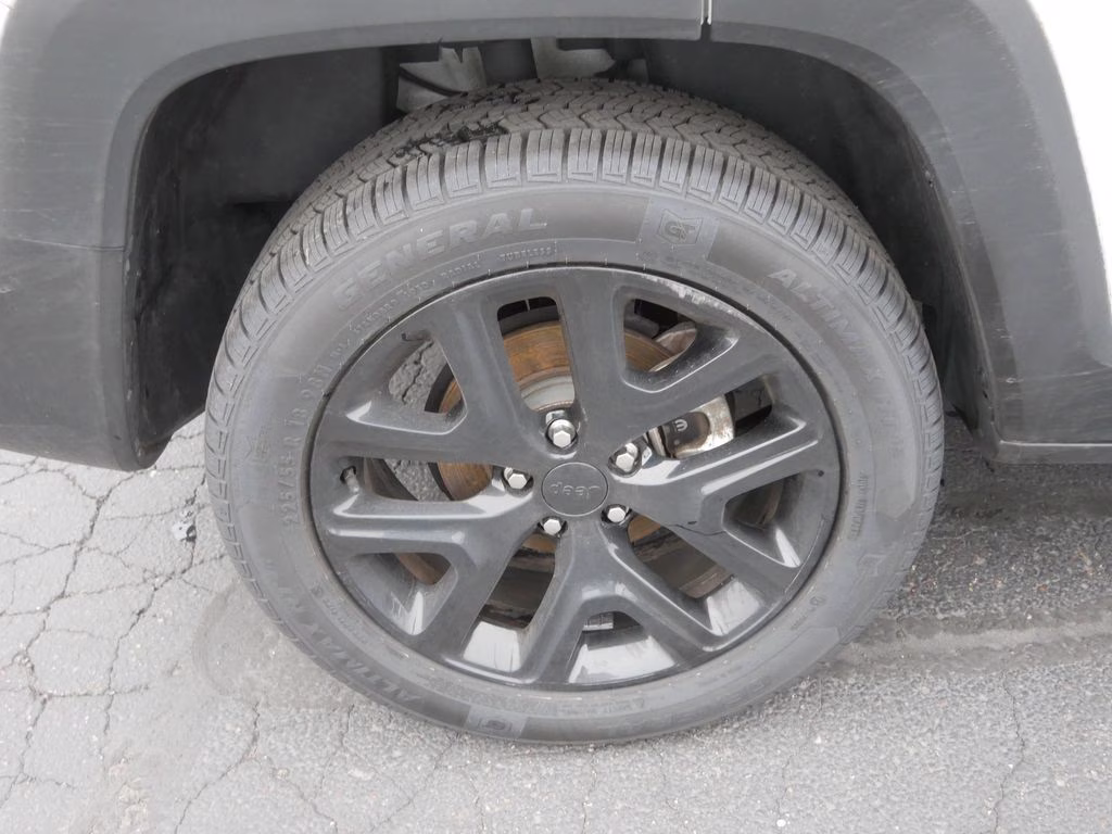 2022 Alpine White Clearcoat Jeep Renegade Altitude 4X4 SUV