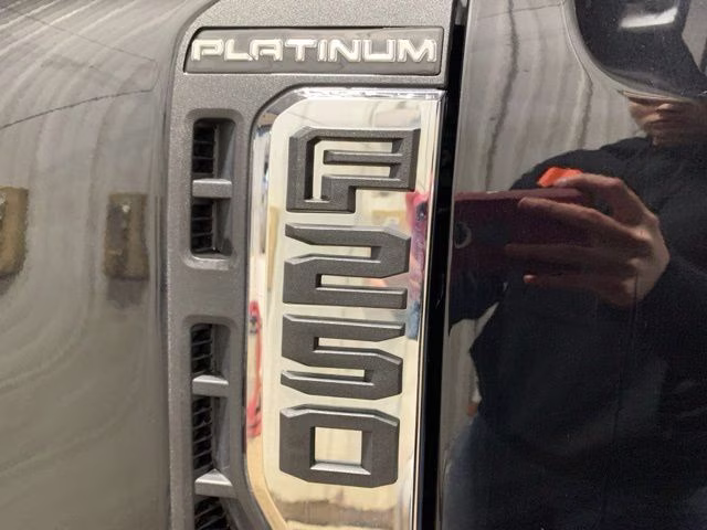 2023 Agate Black Metallic Ford Super Duty F-250 SRW Platinum 4X4 Truck