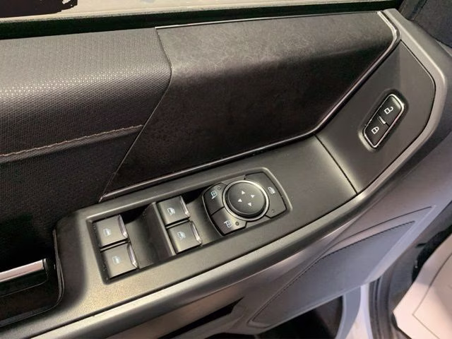 2024 Oxford White Ford F-150 XLT 4X4 Truck