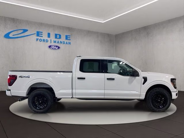 2024 Oxford White Ford F-150 XLT 4X4 Truck