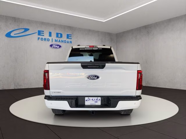 2024 Oxford White Ford F-150 XLT 4X4 Truck