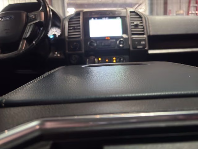 2018 White Platinum Metallic Tri-Coat Ford F-150 Limited 4X4 Truck