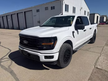 2024 Oxford White Ford F-150 XLT 4X4 Truck