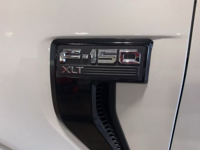 2024 Oxford White Ford F-150 XLT 4X4 Truck