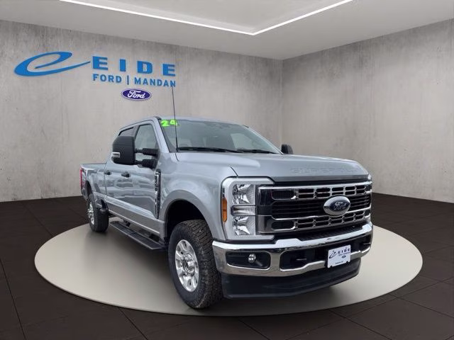 2024 Ford F-250 XLT 4x4 Crew Cab 176 in's photo