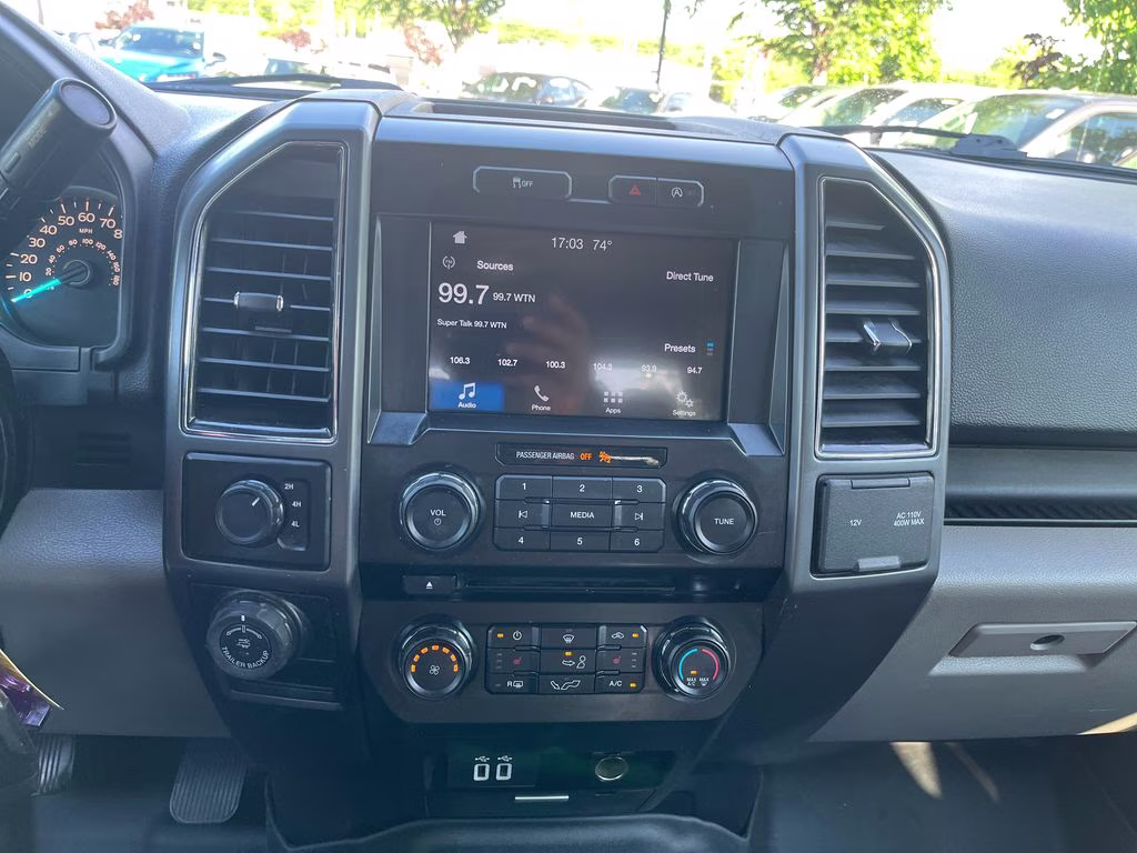 2018 Ingot Silver Metallic Ford F-150 XLT 4X4 Truck