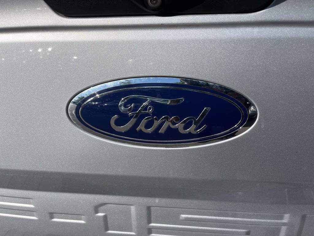 2018 Ingot Silver Metallic Ford F-150 XLT 4X4 Truck