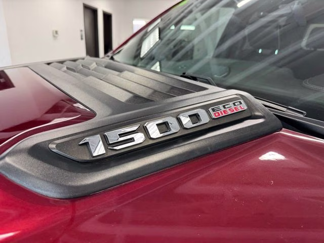 2022 Delmonico Red Pearlcoat Ram 1500 Laramie 4X4 Truck