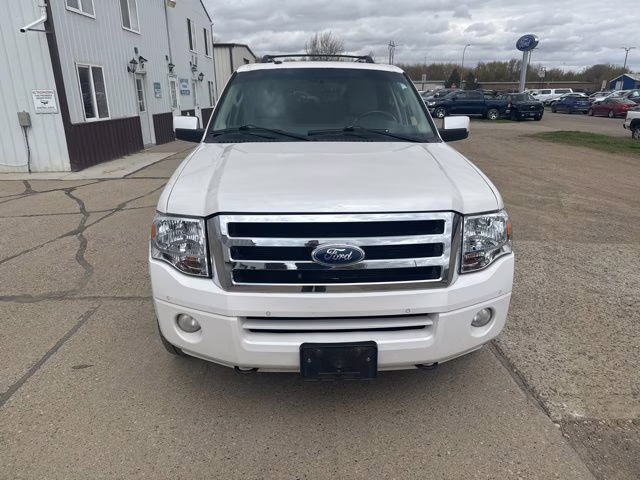 2014 White Platinum Clearcoat Metallic Ford Expedition EL Limited 4X4 SUV